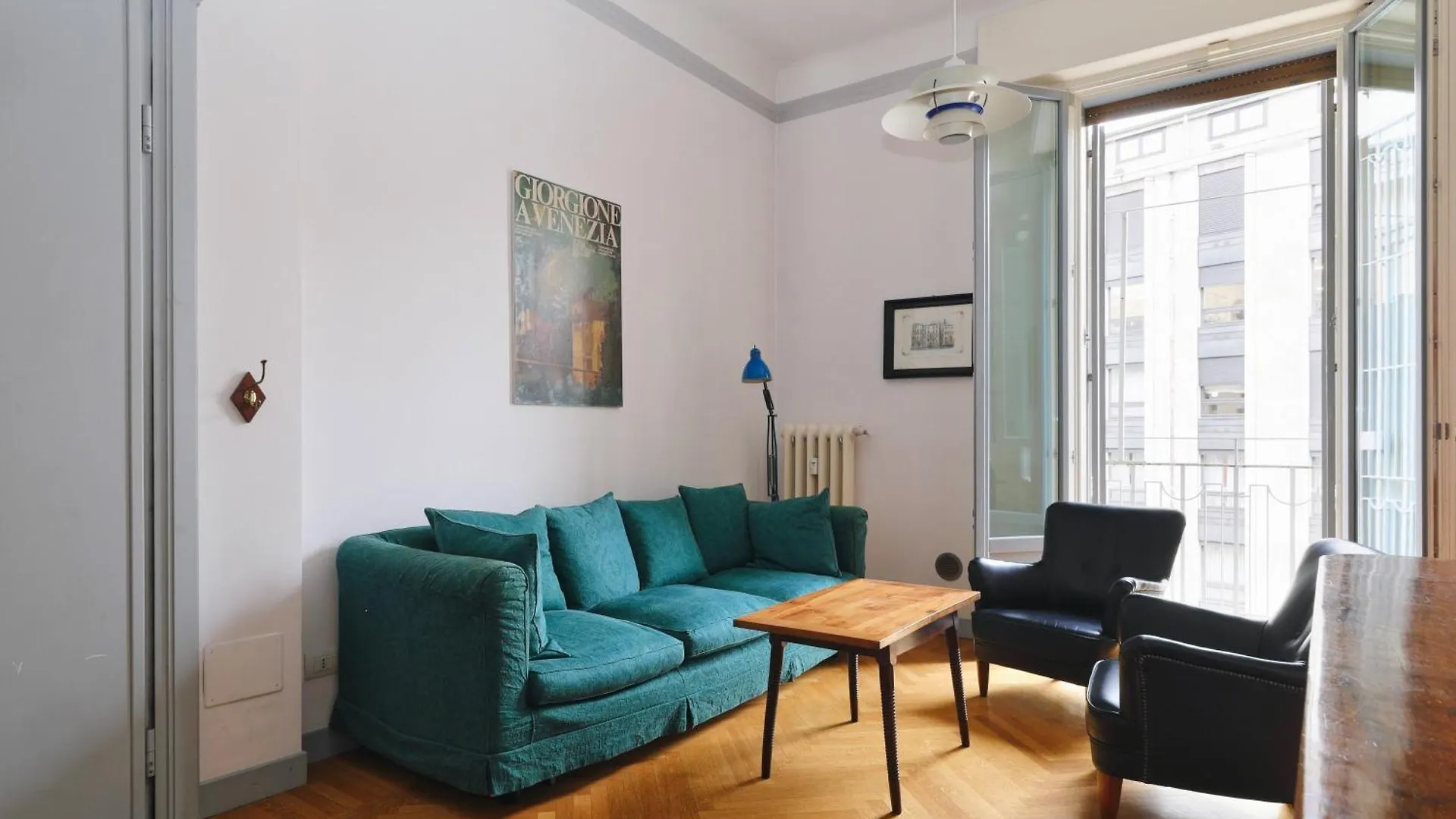 Apartament Joivy Deluxe Flat Near City Centre Mediolan