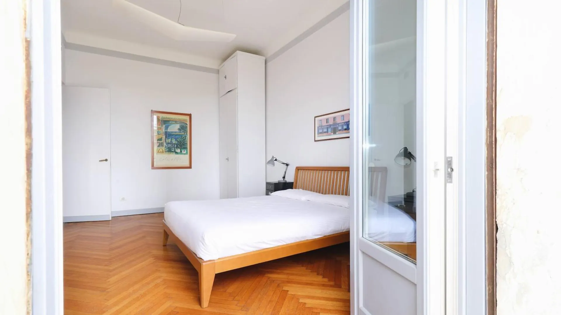 Apartament Joivy Deluxe Flat Near City Centre Mediolan Włochy