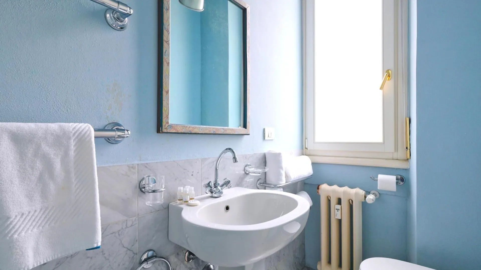Apartament Joivy Deluxe Flat Near City Centre Mediolan Włochy